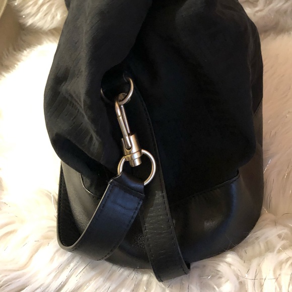 💯% AUTHENTIC Givenchy 2-way Satchel Bag - Picture 6 of 8